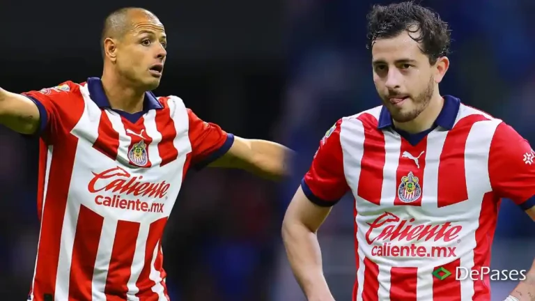 Javier Chicharito Hernández Alan Mozo Chivas Guadalajara