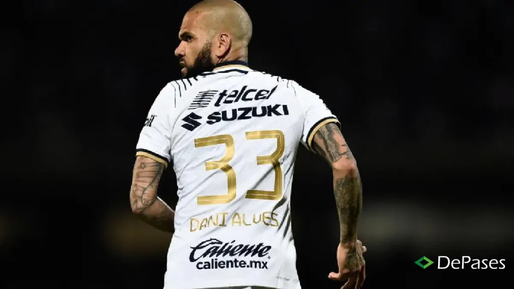 Dani Alves Pumas UNAM