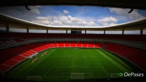 Por Shakira, el pésimo estado del césped del Estadio Akron