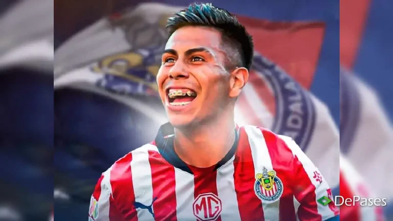 Efraín Álvarez Chivas Guadalajara