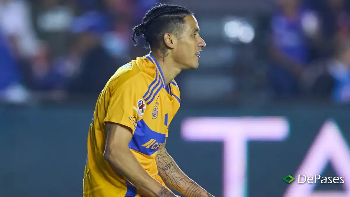 Uriel Antuna Tigres UANL