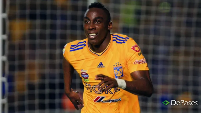 Julián Quiñones Tigres UANL