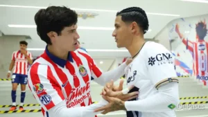 Uriel Antuna Chivas Pumas UNAM